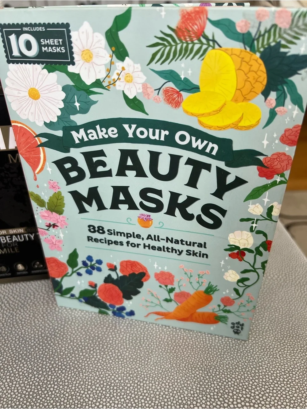 NWT Bundle Beauty Mask Book & Automatic Fruit Mask Machine - Mint, Black